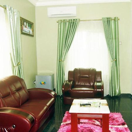 Milestone Hotel Ogombo Экстерьер фото