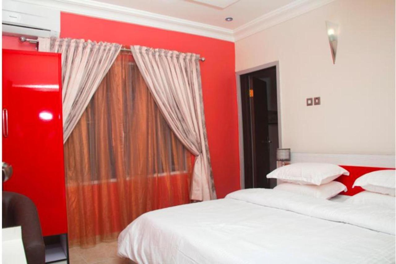 Milestone Hotel Ogombo Экстерьер фото