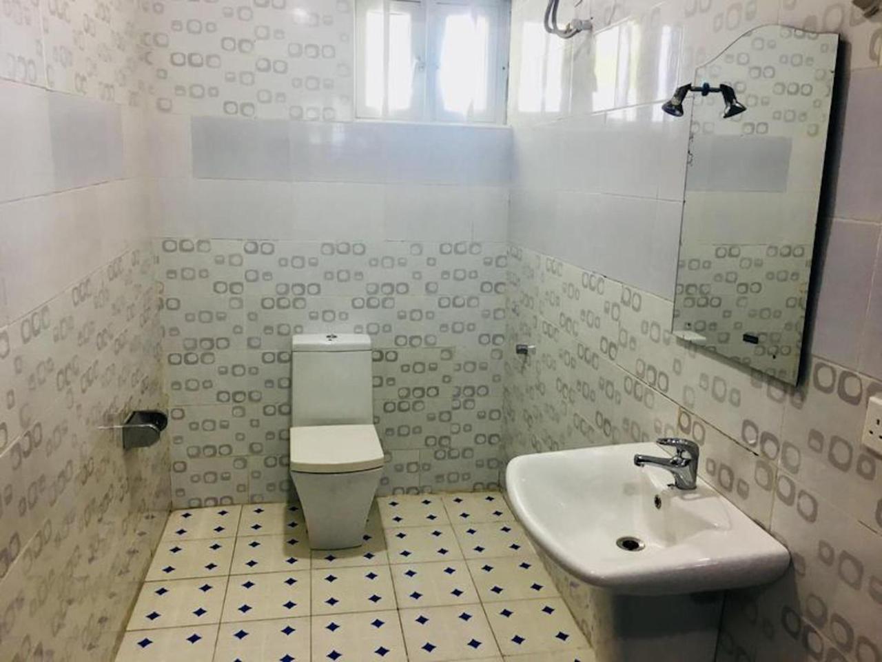 Milestone Hotel Ogombo Экстерьер фото